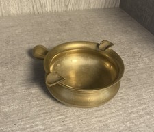 Aschenbecher mit Griff /